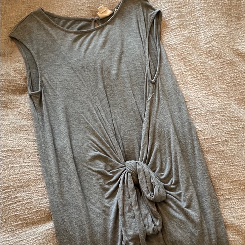 Anthropologie long Womens Knotted front tank top